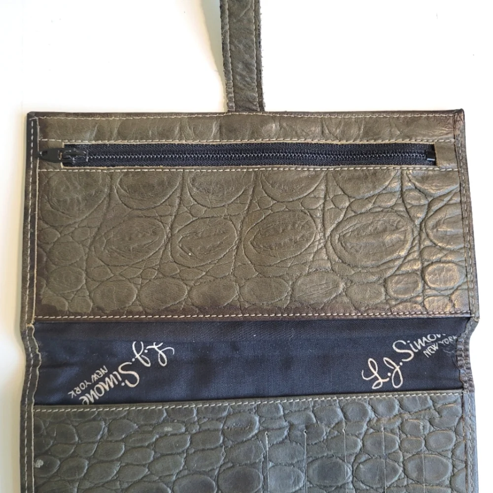 LJ Simone NY Faux Crocodile Leather Women's Wallet Green